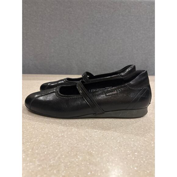 Mephisto Basilia Flat Shoes Women's Size 11 Black Leather Vernis Fripe Slip On - Picture 2 of 8